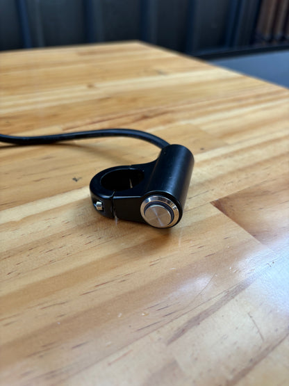 EMX CUSTOMZ™ Battery Powered Rock Light
